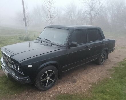 Чорний ВАЗ 2107, об'ємом двигуна 1.6 л та пробігом 20 тис. км за 1100 $, фото 1 на Automoto.ua