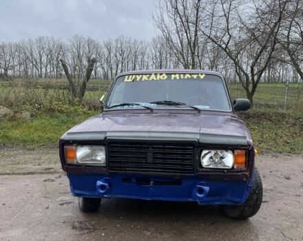 Фиолетовый ВАЗ 2107, объемом двигателя 1.5 л и пробегом 1 тыс. км за 475 $, фото 2 на Automoto.ua