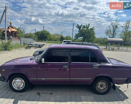 ВАЗ 2107 1995 в Глубокой на Automoto.ua Фиолетовый ВАЗ 2107, объемом двигателя 1.57 л и пробегом 70 тыс. км за 800 $, фото 1 на Automoto.ua