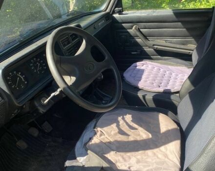 Фиолетовый ВАЗ 2107, объемом двигателя 1.5 л и пробегом 100 тыс. км за 800 $, фото 3 на Automoto.ua