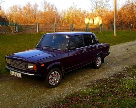 Фиолетовый ВАЗ 2107, объемом двигателя 1.3 л и пробегом 187 тыс. км за 750 $, фото 4 на Automoto.ua