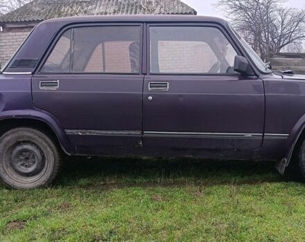 Фиолетовый ВАЗ 2107, объемом двигателя 1.5 л и пробегом 270 тыс. км за 710 $, фото 4 на Automoto.ua