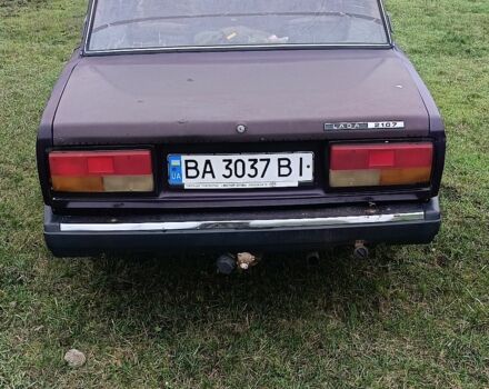 Фиолетовый ВАЗ 2107, объемом двигателя 1.5 л и пробегом 270 тыс. км за 710 $, фото 2 на Automoto.ua