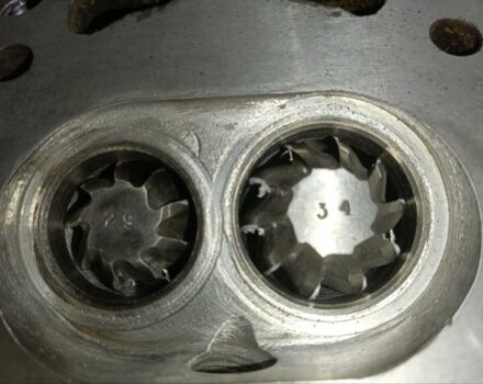 Фіолетовий ВАЗ 2107, об'ємом двигуна 1.5 л та пробігом 3 тис. км за 1050 $, фото 9 на Automoto.ua