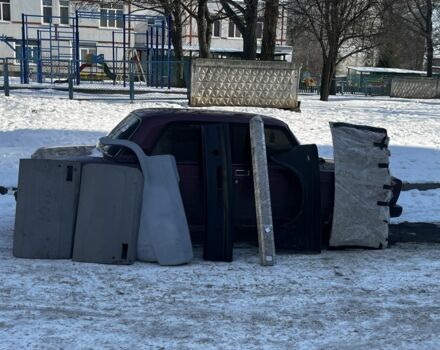 Фіолетовий ВАЗ 2107, об'ємом двигуна 1.5 л та пробігом 3 тис. км за 1050 $, фото 6 на Automoto.ua