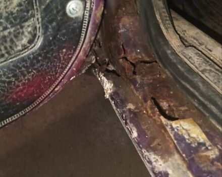 Фіолетовий ВАЗ 2107, об'ємом двигуна 1.5 л та пробігом 300 тис. км за 600 $, фото 3 на Automoto.ua