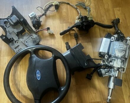 Фіолетовий ВАЗ 2107, об'ємом двигуна 1.5 л та пробігом 3 тис. км за 1050 $, фото 4 на Automoto.ua