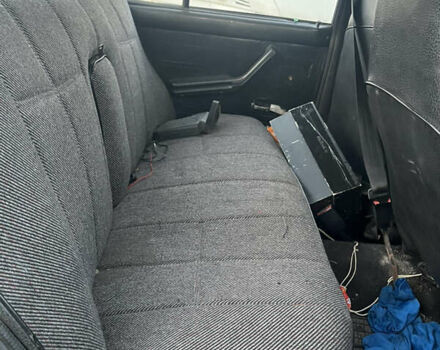 Фіолетовий ВАЗ 2107, об'ємом двигуна 1.5 л та пробігом 325 тис. км за 400 $, фото 12 на Automoto.ua