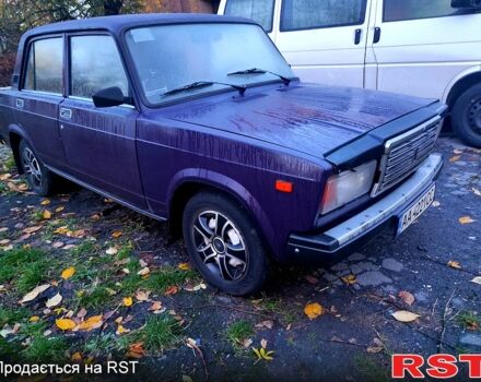 Фиолетовый ВАЗ 2107, объемом двигателя 1.5 л и пробегом 140 тыс. км за 600 $, фото 4 на Automoto.ua