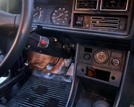 Фіолетовий ВАЗ 2107, об'ємом двигуна 1.5 л та пробігом 167 тис. км за 800 $, фото 10 на Automoto.ua