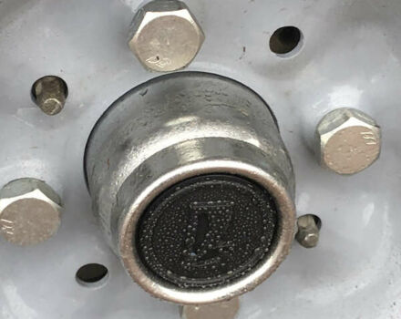 Фиолетовый ВАЗ 2107, объемом двигателя 1.45 л и пробегом 49 тыс. км за 2650 $, фото 35 на Automoto.ua