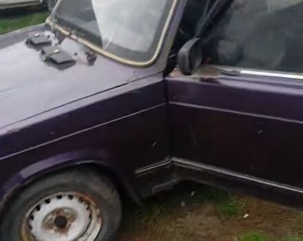 Фиолетовый ВАЗ 2107, объемом двигателя 1 л и пробегом 2 тыс. км за 261 $, фото 1 на Automoto.ua