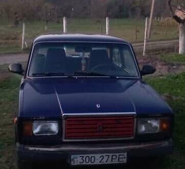 Фіолетовий ВАЗ 2107, об'ємом двигуна 0 л та пробігом 100 тис. км за 500 $, фото 1 на Automoto.ua