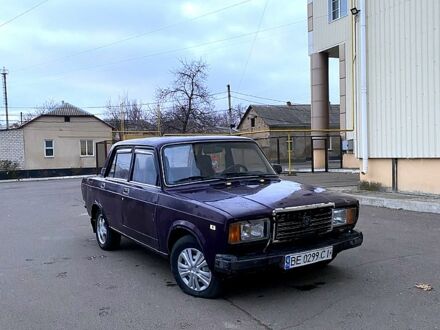 ВАЗ 2107 1999 в Вознесенске на Automoto.ua Фиолетовый ВАЗ 2107, объемом двигателя 16 л и пробегом 100 тыс. км за 550 $, фото 1 на Automoto.ua