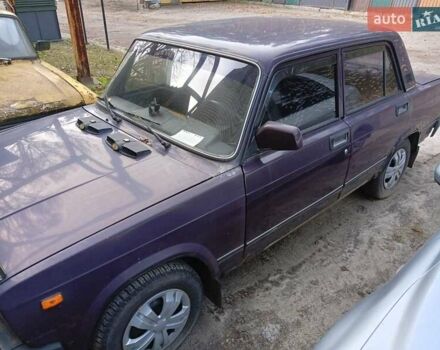 Фиолетовый ВАЗ 2107, объемом двигателя 1.5 л и пробегом 150 тыс. км за 700 $, фото 1 на Automoto.ua