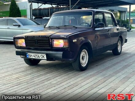 Фиолетовый ВАЗ 2107, объемом двигателя 1.5 л и пробегом 200 тыс. км за 550 $, фото 1 на Automoto.ua