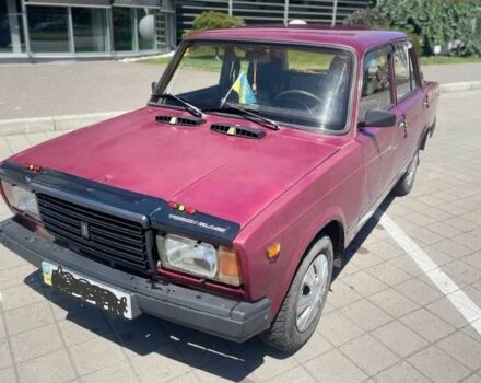 Фіолетовий ВАЗ 2107, об'ємом двигуна 1.5 л та пробігом 300 тис. км за 864 $, фото 1 на Automoto.ua