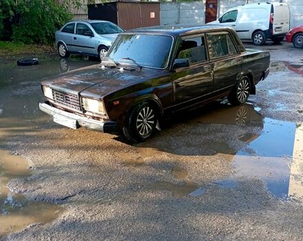 Коричневий ВАЗ 2107, об'ємом двигуна 1.5 л та пробігом 111 тис. км за 1150 $, фото 2 на Automoto.ua