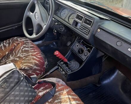 Коричневый ВАЗ 2107, объемом двигателя 1.5 л и пробегом 1000 тыс. км за 408 $, фото 2 на Automoto.ua