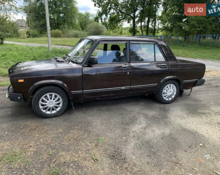 Коричневый ВАЗ 2107, объемом двигателя 1.6 л и пробегом 32 тыс. км за 1100 $, фото 3 на Automoto.ua