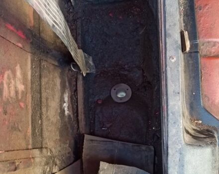 Красный ВАЗ 2107, объемом двигателя 0 л и пробегом 2 тыс. км за 591 $, фото 12 на Automoto.ua