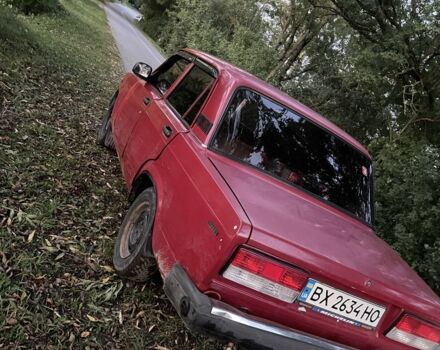 ВАЗ 2107 1989 в Каменце-Подольском на Automoto.ua Красный ВАЗ 2107, объемом двигателя 1.5 л и пробегом 94 тыс. км за 321 $, фото 5 на Automoto.ua