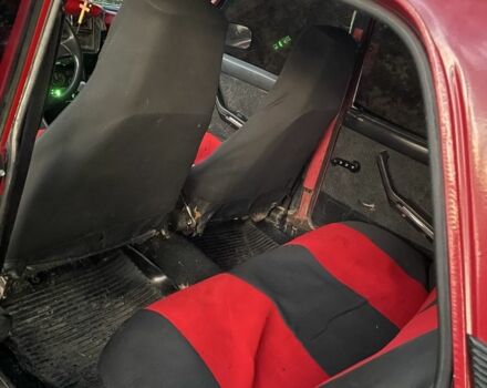 ВАЗ 2107 1989 в Каменце-Подольском на Automoto.ua Красный ВАЗ 2107, объемом двигателя 1.5 л и пробегом 94 тыс. км за 321 $, фото 3 на Automoto.ua