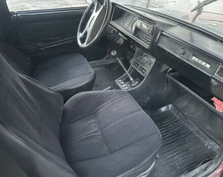 Красный ВАЗ 2107, объемом двигателя 2 л и пробегом 45 тыс. км за 1100 $, фото 6 на Automoto.ua