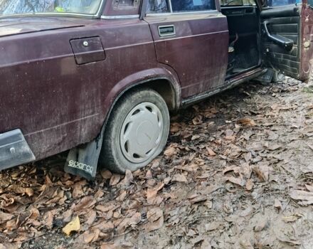 Красный ВАЗ 2107, объемом двигателя 1.5 л и пробегом 83 тыс. км за 800 $, фото 8 на Automoto.ua