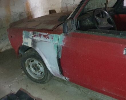 ВАЗ 2107 2007 в Каменское - Днепродзержинск на Automoto.ua Красный ВАЗ 2107, объемом двигателя 0 л и пробегом 100 тыс. км за 800 $, фото 3 на Automoto.ua