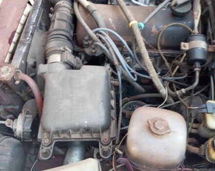 Красный ВАЗ 2107, объемом двигателя 1.6 л и пробегом 3 тыс. км за 567 $, фото 4 на Automoto.ua