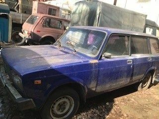 ВАЗ 2107 2005 у Рівному на Automoto.ua Червоний ВАЗ 2107, об'ємом двигуна 0 л та пробігом 222 тис. км за 262 $, фото 16 на Automoto.ua