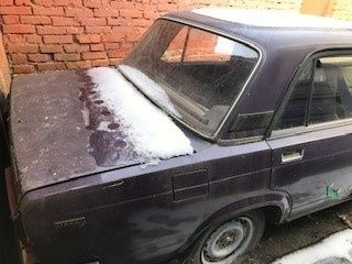 ВАЗ 2107 2005 у Рівному на Automoto.ua Червоний ВАЗ 2107, об'ємом двигуна 0 л та пробігом 222 тис. км за 262 $, фото 7 на Automoto.ua