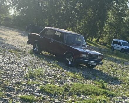 Красный ВАЗ 2107, объемом двигателя 1.3 л и пробегом 100 тыс. км за 1950 $, фото 1 на Automoto.ua