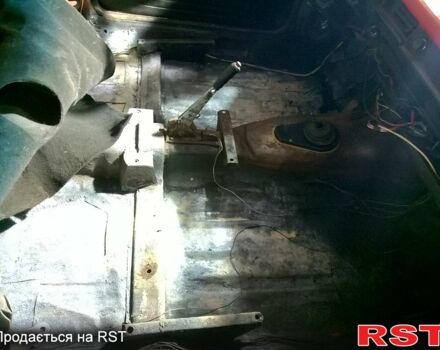 Красный ВАЗ 2107, объемом двигателя 1.5 л и пробегом 0 тыс. км за 710 $, фото 3 на Automoto.ua