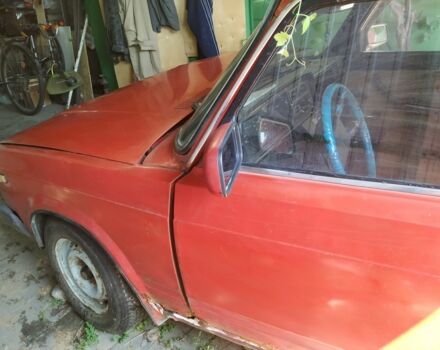 Красный ВАЗ 2107, объемом двигателя 1.5 л и пробегом 176 тыс. км за 350 $, фото 1 на Automoto.ua