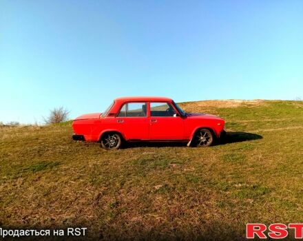 Красный ВАЗ 2107, объемом двигателя 1.5 л и пробегом 0 тыс. км за 710 $, фото 1 на Automoto.ua