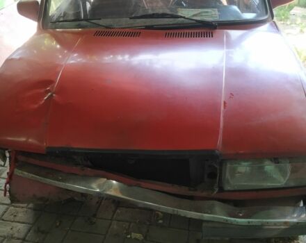 Красный ВАЗ 2107, объемом двигателя 1.5 л и пробегом 176 тыс. км за 350 $, фото 4 на Automoto.ua