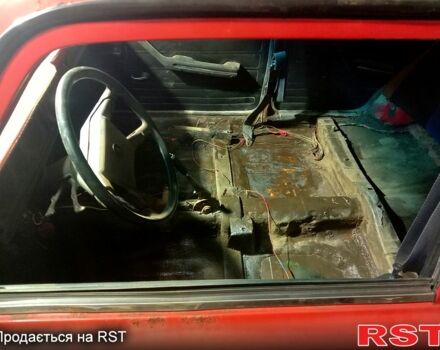 Красный ВАЗ 2107, объемом двигателя 1.5 л и пробегом 0 тыс. км за 710 $, фото 4 на Automoto.ua