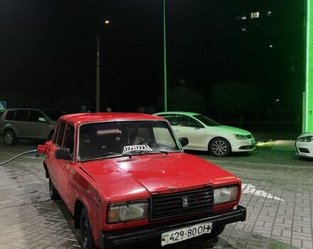 ВАЗ 2107 1983 в Черкассах на Automoto.ua Красный ВАЗ 2107, объемом двигателя 1.5 л и пробегом 300 тыс. км за 594 $, фото 2 на Automoto.ua