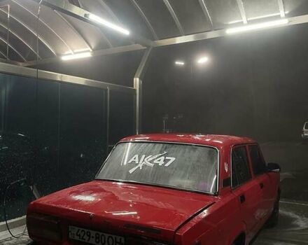 ВАЗ 2107 1983 в Черкассах на Automoto.ua Красный ВАЗ 2107, объемом двигателя 1.5 л и пробегом 300 тыс. км за 594 $, фото 3 на Automoto.ua