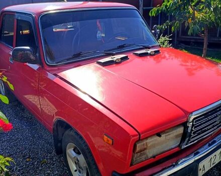 ВАЗ 2107 1983 в Бахмаче на Automoto.ua Красный ВАЗ 2107, объемом двигателя 1.6 л и пробегом 99 тыс. км за 1000 $, фото 2 на Automoto.ua