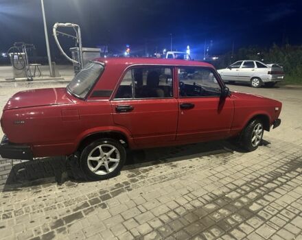 Красный ВАЗ 2107, объемом двигателя 1.5 л и пробегом 1 тыс. км за 1000 $, фото 2 на Automoto.ua