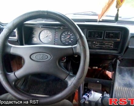 Красный ВАЗ 2107, объемом двигателя 1.5 л и пробегом 170 тыс. км за 555 $, фото 5 на Automoto.ua