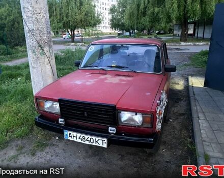 Красный ВАЗ 2107, объемом двигателя 1.5 л и пробегом 200 тыс. км за 850 $, фото 1 на Automoto.ua