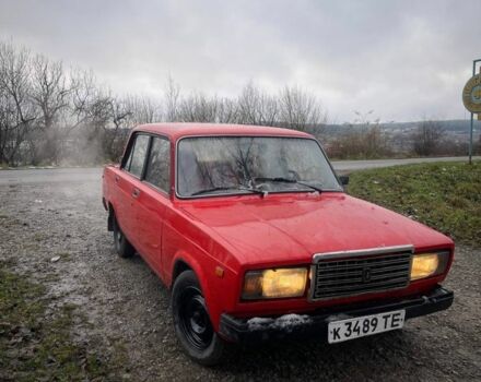 Красный ВАЗ 2107, объемом двигателя 1.5 л и пробегом 100 тыс. км за 600 $, фото 1 на Automoto.ua