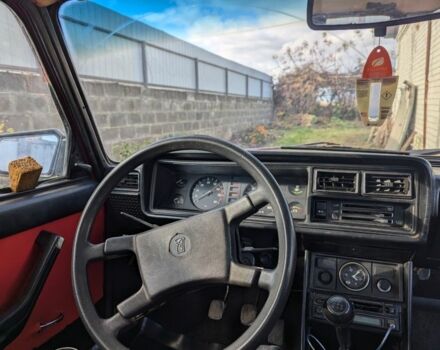 ВАЗ 2107 1985 в Сумах на Automoto.ua Красный ВАЗ 2107, объемом двигателя 0 л и пробегом 70 тыс. км за 645 $, фото 4 на Automoto.ua