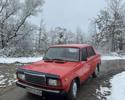 Красный ВАЗ 2107, объемом двигателя 1.5 л и пробегом 77 тыс. км за 550 $, фото 1 на Automoto.ua