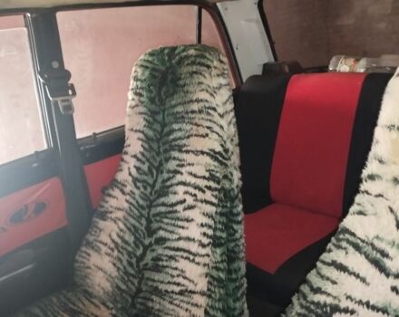 Красный ВАЗ 2107, объемом двигателя 0 л и пробегом 200 тыс. км за 400 $, фото 3 на Automoto.ua