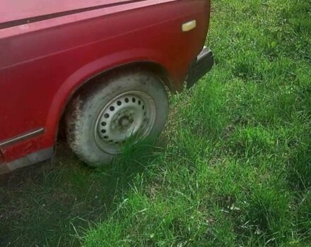 Красный ВАЗ 2107, объемом двигателя 1.5 л и пробегом 51 тыс. км за 350 $, фото 2 на Automoto.ua